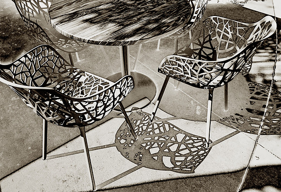 Café Solar II :: Waiting for Man Ray and Guests